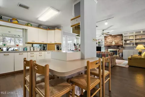 1411 Roswell Dr, Jackson, MS 39211 photo 14