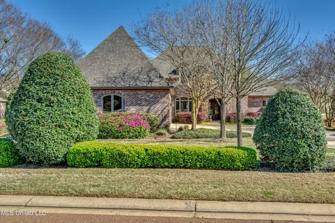 202 Little Creek Rd, Flowood, MS 39232