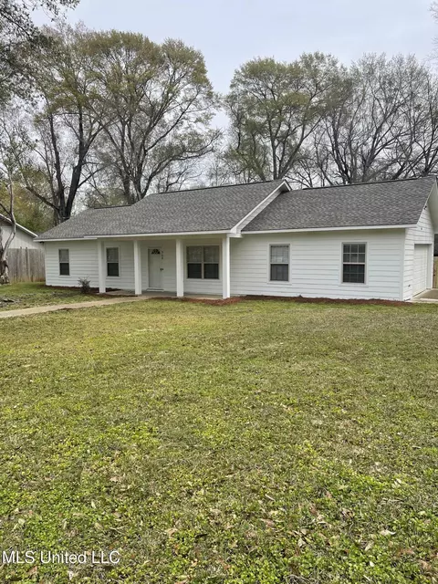 308 S Ridge Dr, Ridgeland, MS 39157