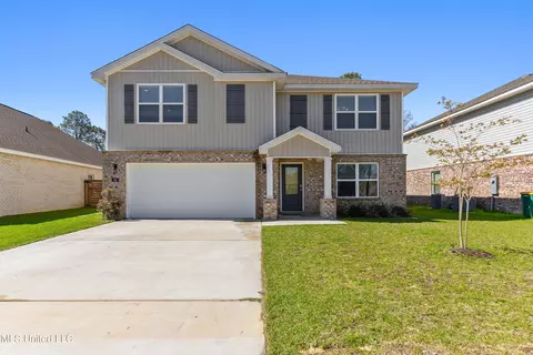 60 S Saltmeadow Cir, Ocean Springs, MS 39564