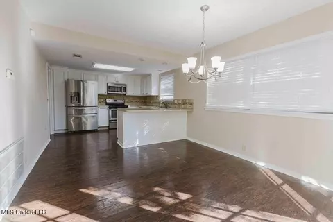 Dining - 19 Timber Ridge Dr, Brandon, MS 39042 photo 1 of 1