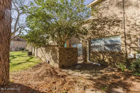 Exterior - 19 Timber Ridge Dr, Brandon, MS 39042 photo 5 of 6