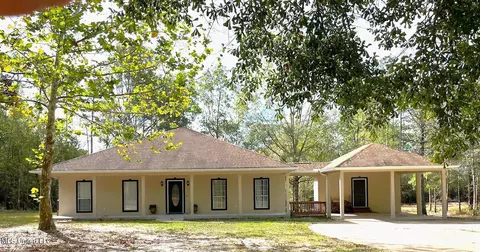 120 Maple Dr, Perkinston, MS 39573