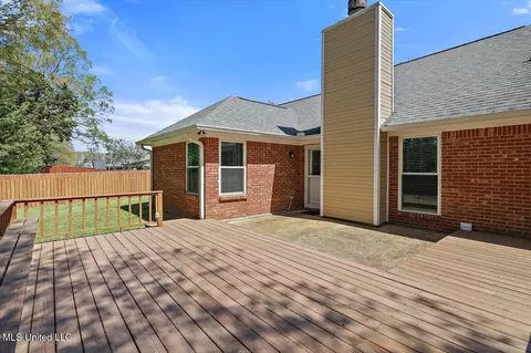 Exterior - 443 Hemlock Dr, Flowood, MS 39232 photo 4 of 6