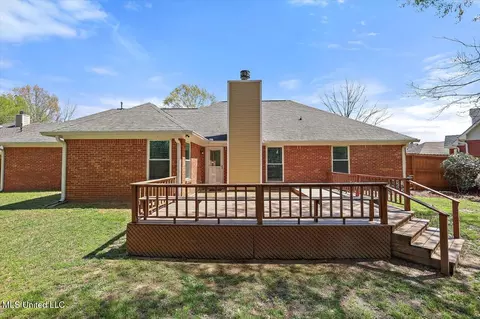 Exterior - 443 Hemlock Dr, Flowood, MS 39232 photo 5 of 6