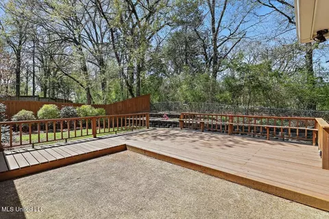 Exterior - 443 Hemlock Dr, Flowood, MS 39232 photo 3 of 6