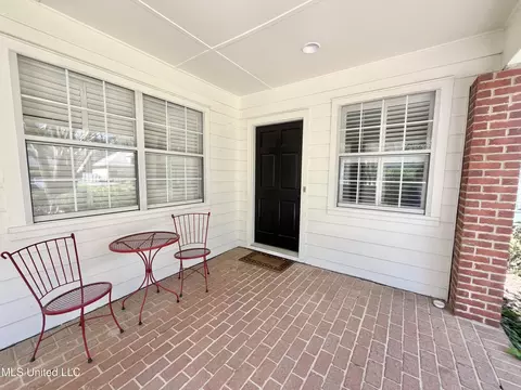 Exterior - 4245 Berlin Dr, Jackson, MS 39211 photo 6 of 11