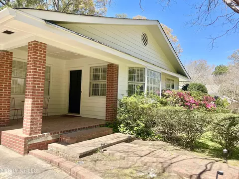 Exterior - 4245 Berlin Dr, Jackson, MS 39211 photo 3 of 11