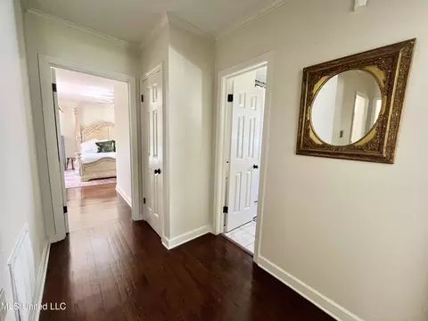 Entry Way - 4245 Berlin Dr, Jackson, MS 39211 photo 5 of 6