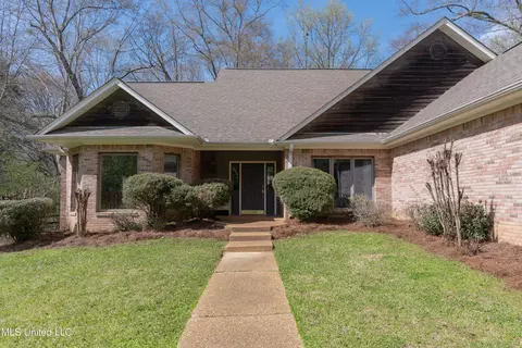 Exterior - 224 Chestnut Dr, Clinton, MS 39056 photo 9 of 25
