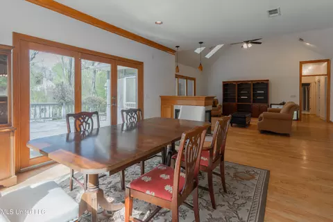 Dining - 224 Chestnut Dr, Clinton, MS 39056 photo 5 of 6