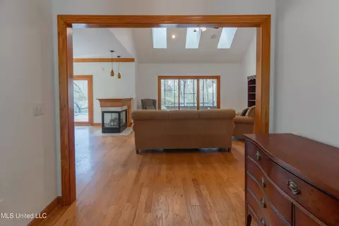 Entry Way - 224 Chestnut Dr, Clinton, MS 39056 photo 1 of 3