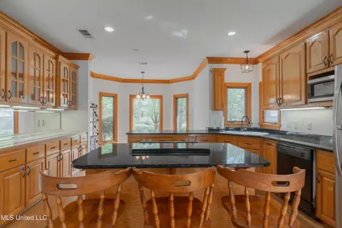 Kitchen - 224 Chestnut Dr, Clinton, MS 39056 photo 2 of 7
