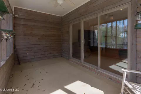 Exterior - 224 Chestnut Dr, Clinton, MS 39056 photo 13 of 25