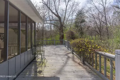 Exterior - 224 Chestnut Dr, Clinton, MS 39056 photo 20 of 25