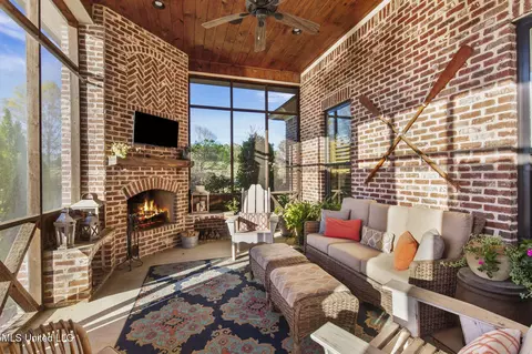 Exterior - 106 Chestnut Hill Rd, Flora, MS 39071 photo 6 of 28