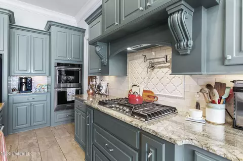 Kitchen - 106 Chestnut Hill Rd, Flora, MS 39071 photo 5 of 6