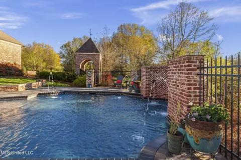 Exterior - 106 Chestnut Hill Rd, Flora, MS 39071 photo 20 of 28