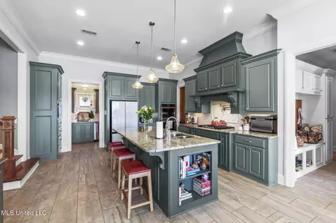Kitchen - 106 Chestnut Hill Rd, Flora, MS 39071 photo 3 of 6