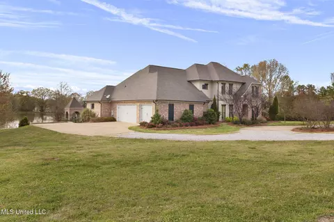 Exterior - 106 Chestnut Hill Rd, Flora, MS 39071 photo 3 of 28