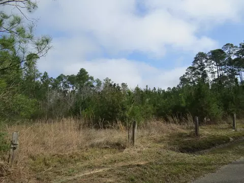 6046 1st St, Bay Saint Louis, MS 39520