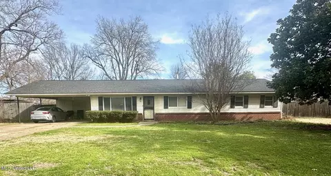 100 Ashley St, Cleveland, MS 38732