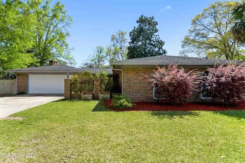 15287 Dogwood Cv, Gulfport, MS 39503