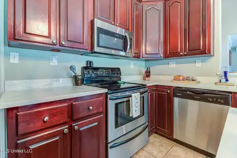 Kitchen - 14105 E Parker Rd, Vancleave, MS 39565 photo 4 of 5