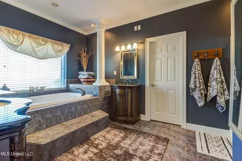 Bath - 14105 E Parker Rd, Vancleave, MS 39565 photo 2 of 5