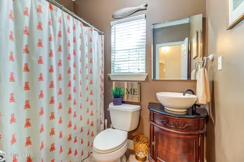 Bath - 14105 E Parker Rd, Vancleave, MS 39565 photo 1 of 5
