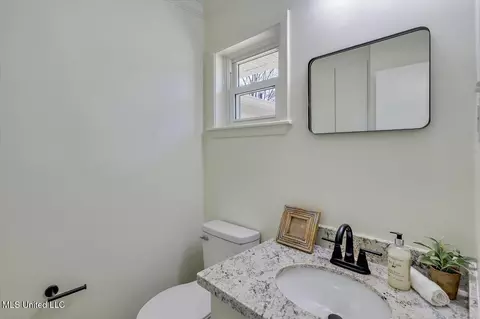 Bath - 3525 Patterson Dr, Pearl, MS 39208 photo 3 of 4
