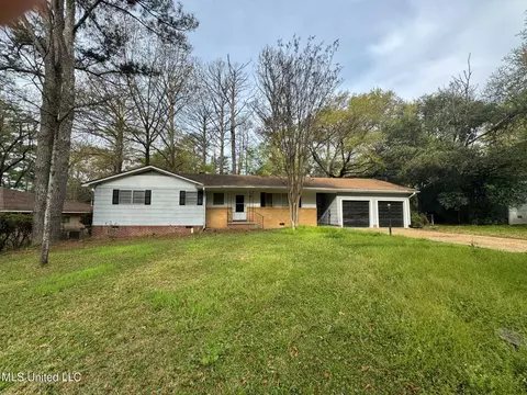 2757 W Benwood Dr, Jackson, MS 39204
