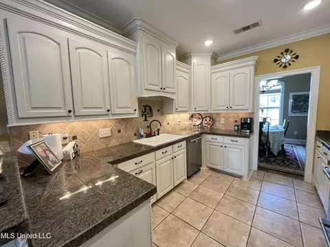 Kitchen - 408 Bridgestone Pl, Florence, MS 39073 photo 1 of 6