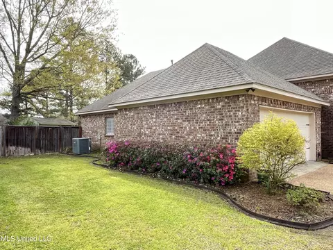 Exterior - 408 Bridgestone Pl, Florence, MS 39073 photo 7 of 25