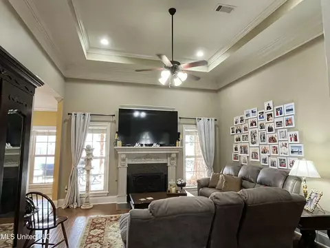 Living - 408 Bridgestone Pl, Florence, MS 39073 photo 1 of 2