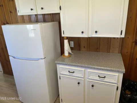 Kitchen - 388 Delancey Rd, Braxton, MS 39044 photo 4 of 4