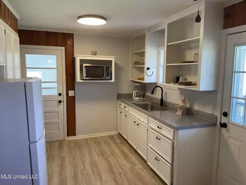 Kitchen - 388 Delancey Rd, Braxton, MS 39044 photo 1 of 4