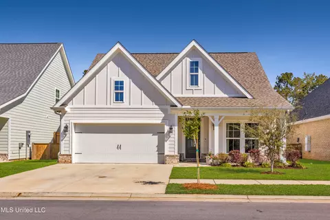 13320 Hawk Pl, Gulfport, MS 39503