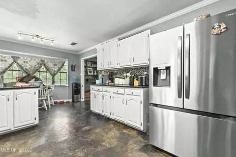 Kitchen - 6004 J D Mckee Rd, Moss Point, MS 39562 photo 1 of 2