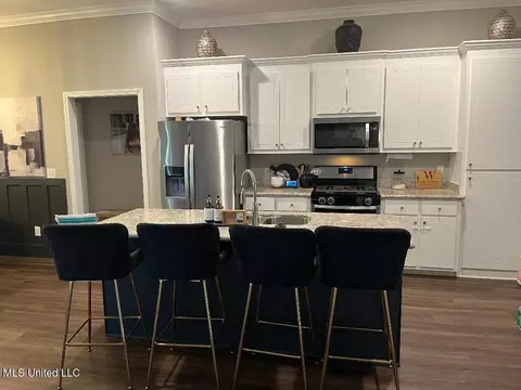 Kitchen - 606 Silver Cv, Pearl, MS 39208 photo 1 of 1