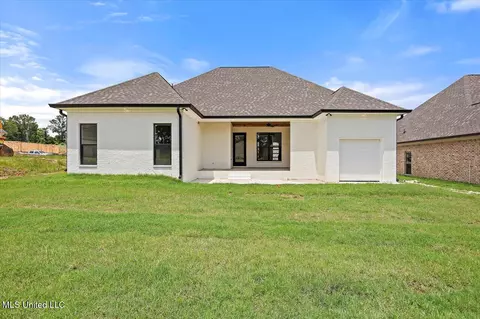 Exterior - 202 Bronson Bnd, Flowood, MS 39232 photo 5 of 7