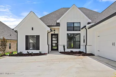 Exterior - 202 Bronson Bnd, Flowood, MS 39232 photo 3 of 7