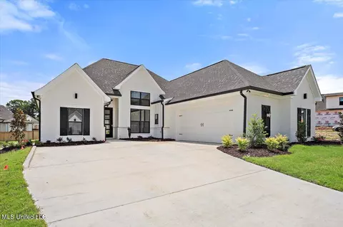 202 Bronson Bnd, Flowood, MS 39232