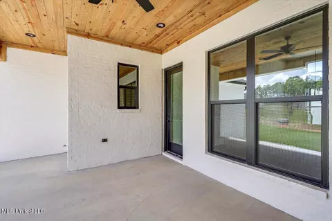 Exterior - 202 Bronson Bnd, Flowood, MS 39232 photo 4 of 7