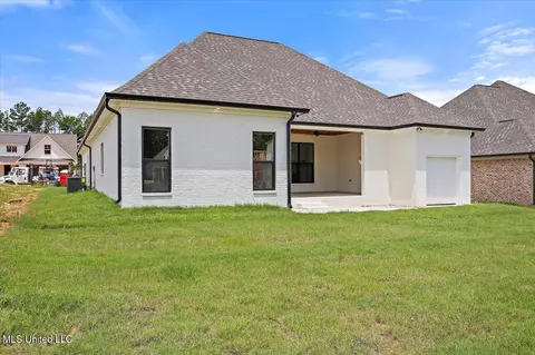 Exterior - 202 Bronson Bnd, Flowood, MS 39232 photo 6 of 7