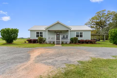 152 Easterling Rd, Lucedale, MS 39452
