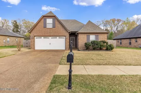 75 Wren St, Hernando, MS 38632
