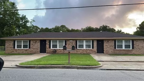 4009 Hilma St, Moss Point, MS 39563