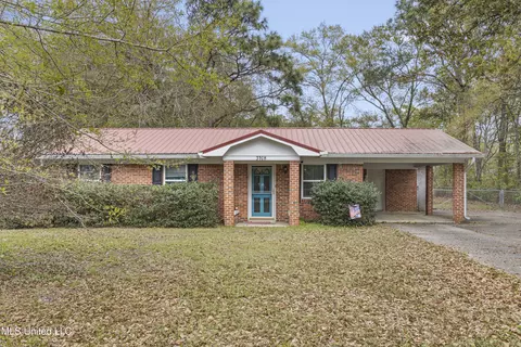 3108 Bemis Ave, Gautier, MS 39553