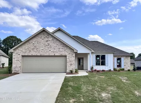 763 Magnolia Point Cir, Pearl, MS 39208